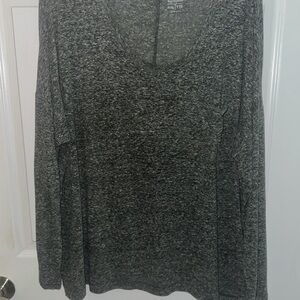 Old Navy Heathered Gray Boyfriend Top